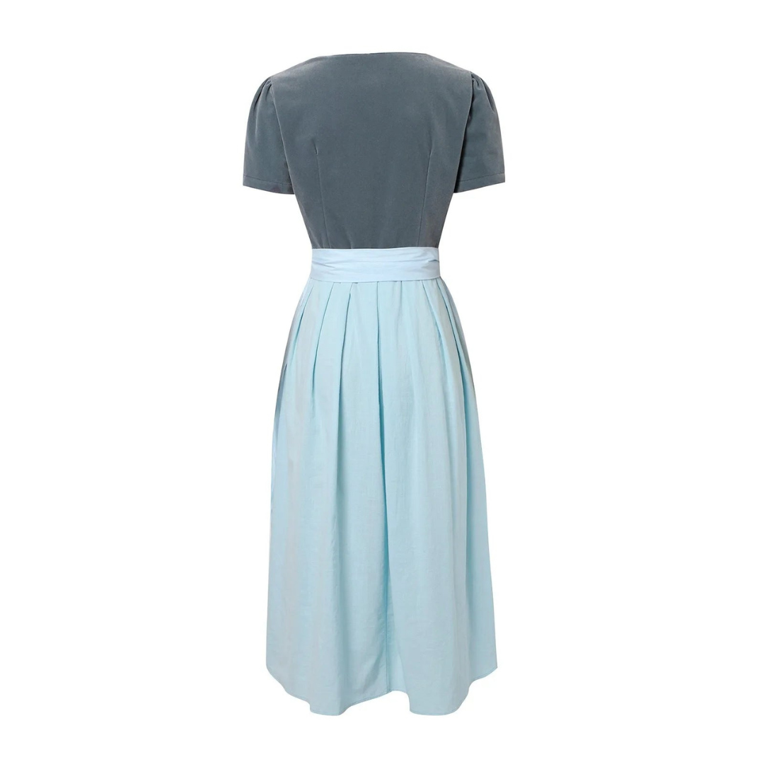 Dirndl für Damen mit knielangem Rock
