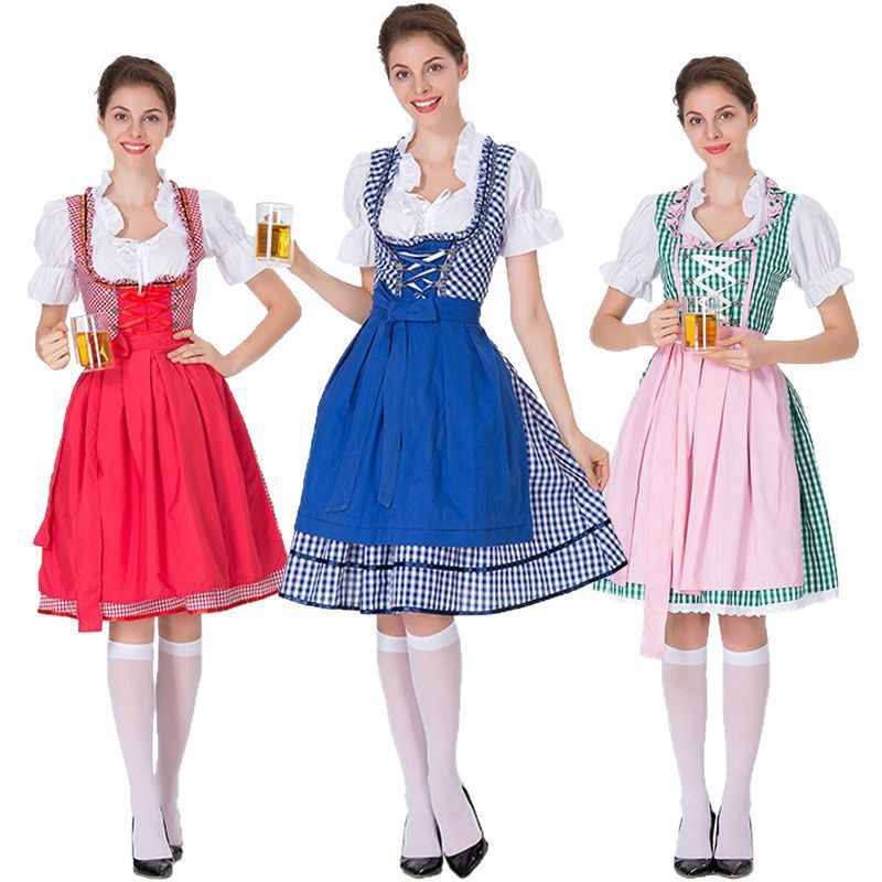 Dirndl für Damen mit modernem Schnitt und Rüschen