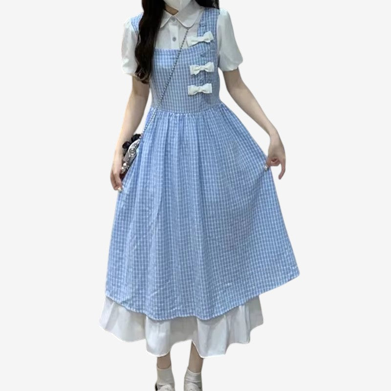 Dirndl für Damen mit ausgestelltem Rock