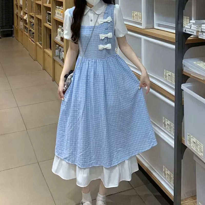 Dirndl für Damen mit ausgestelltem Rock