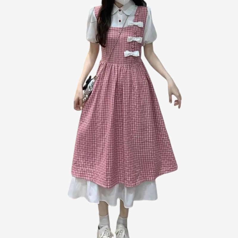 Dirndl für Damen mit ausgestelltem Rock